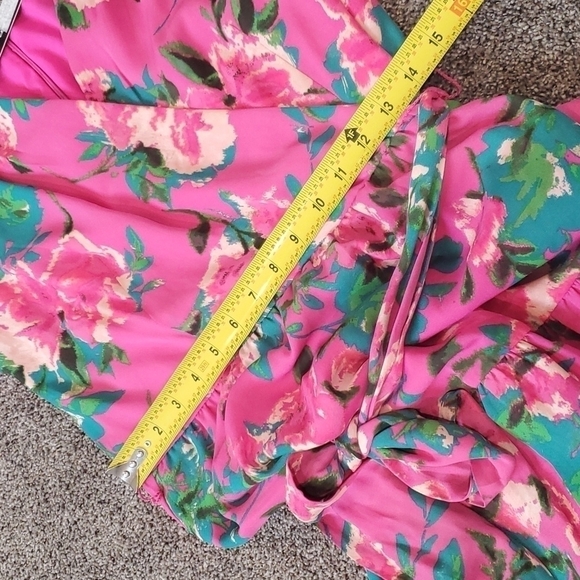 NWT Tahari Floral dress Long Sleeve Floral Print Surplus with Prairie Skirt 10 - Picture 8 of 12